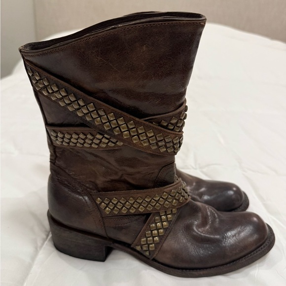 Five Worlds Shoes - **Five Worlds by Cordani "Sanchez Ville" Studded Boots – Size 9.5B**